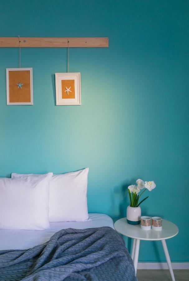 4 Bedroom Apartment On The Beach Tel Aviv Exterior photo